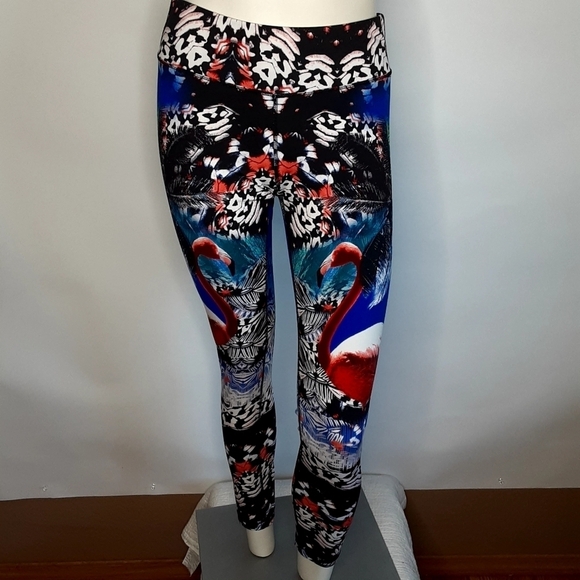 Material Girl Active Flamingo leggings sz lrg - Picture 2 of 5